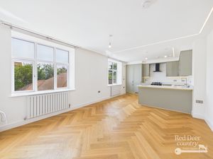 Kitchen / Living Room- click for photo gallery